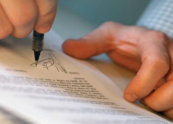 Acțiune în rezilierea contractului de cesiune a drepturilor patrimoniale de autor pentru lipsa stipulării remunerației cuvenite cedentului | JURISPRUDENȚĂ ÎCCJ