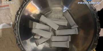 Traficantul din Oradea care ar fi dat „drogul-fantomă” unui copil pentru curățenie rămâne în arest