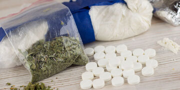 Oradea sub asaltul drogurilor: Canabis în pungi, 3-MMC în plicuri și tineri folosiți ca intermediari