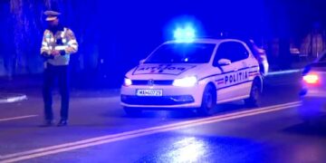 Intervenție 112 scăpată de sub control în Bihor: polițiști atacați cu cărămizi și pietre!