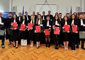 Noii avocați stagiari ai Baroului Bihor au depus jurământul în fața Consiliului