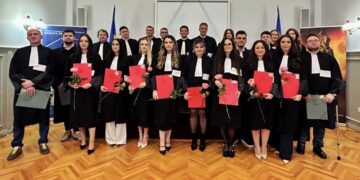 Noii avocați stagiari ai Baroului Bihor au depus jurământul în fața Consiliului