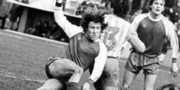 Să-i urăm „La mulți ani” golgheterului Petre Grosu!