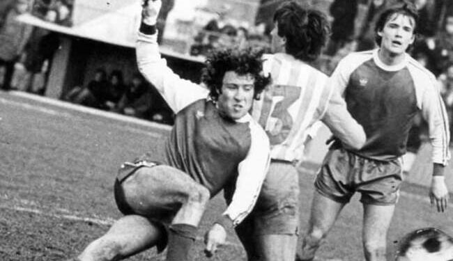 Să-i urăm „La mulți ani” golgheterului Petre Grosu!