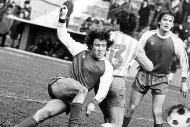 Să-i urăm „La mulți ani” golgheterului Petre Grosu!