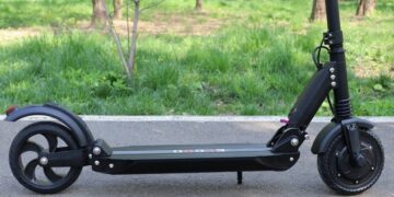 RCA devine obligatoriu pentru trotinete și biciclete electrice din 16 noiembrie: amenzi usturătoare de până la 2.000 lei