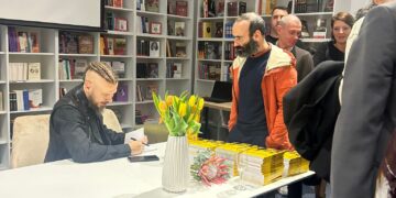 Lansare de carte la Oradea: Horea Vușcan anunță „sfârșitul banilor” în volumul său „Trocul Digital”