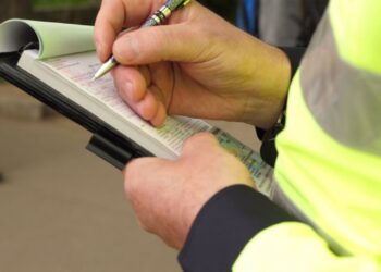 Amenzile vor fi considerate comunicate chiar și dacă refuzi plicul sau nu îl ridici de la poștă