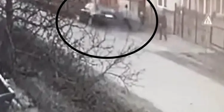 Bărbat condamnat la 12 ani de închisoare după ce a încercat să-și ucidă vecinul și copilul de doi ani cu mașina