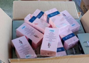 Lovitură de 200.000 de lei dată de Poliția de Frontieră: sute de parfumuri contrafăcute confiscate