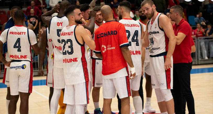 Hai vino iar în sala noastră…