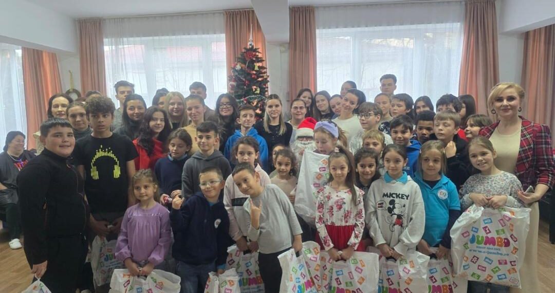 Când dăruirea devine legea inimii: Crăciunul solidarității la Facultatea de Drept din Oradea