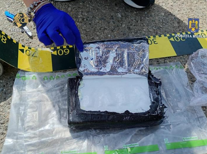 Droguri la comandă: Un traficant primește o pedeapsă șocantă de peste 11 ani de închisoare!