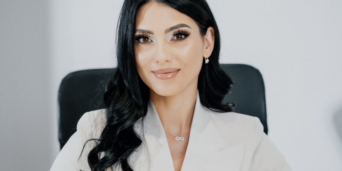 INTERVIU cu notar Anca Roiti: „În spatele fiecărui act stă o poveste de viață”. Cum trăiește un notar momentele importante ale oamenilor