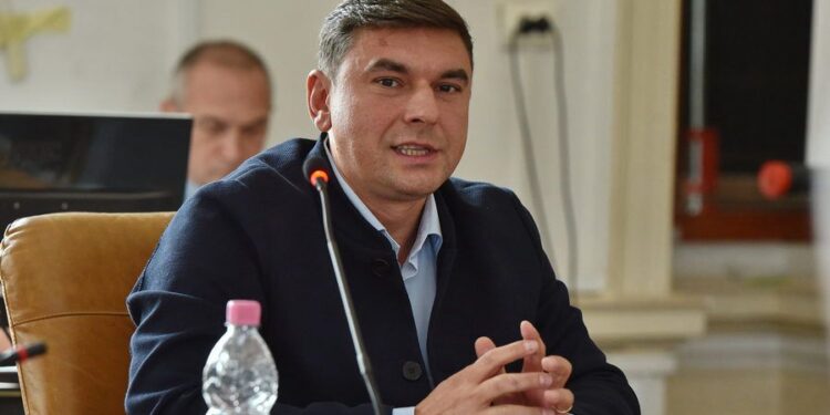 AUR Bihor se opune majorării taxelor locale pentru 2026: „Nu pe spatele oamenilor”