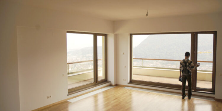 Noi reguli pentru locuințele de serviciu din justiție, ordine publică și penitenciare: fără drept de ocupare după pensionare