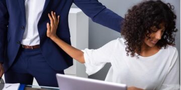 Inspectorii de muncă vor putea cerceta hărțuirea profesională mult mai eficient