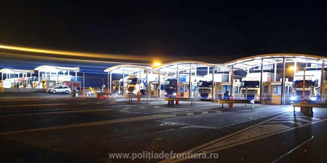 Tentativă de fugă din România cu un copil de 8 luni ascuns în mașină, la frontiera din Bihor