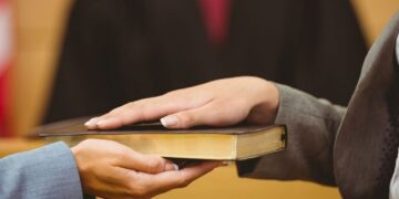 Posibilitatea ascultării ca martori a rudelor şi afinilor până la gradul al treilea inclusiv în cauzele având ca obiect partajul bunurilor comune dobândite în timpul căsătoriei | PRACTICĂ NEUNITARĂ