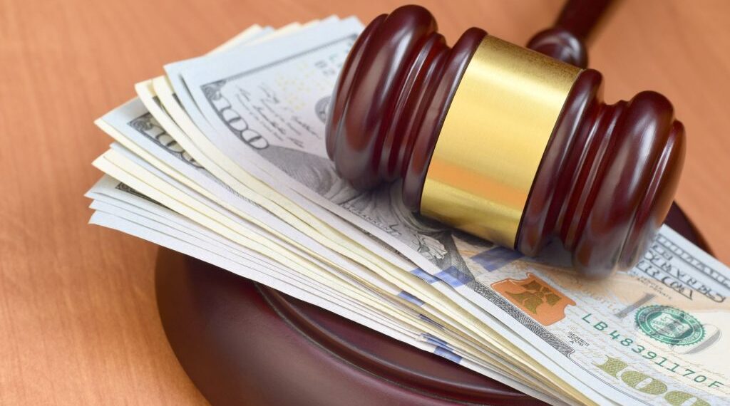 Modalitatea de soluţionare a cererii de acordare a cheltuielilor de judecată de către instanţa de recurs | PRACTICĂ NEUNITARĂ