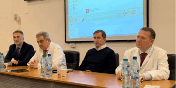 Au prezentat: Dr. Brisc Ciprian – șeful Secției Clinice Gastroenterologie, Dr. Feciche Bogdan – șeful Secției Clinice Urologie, Dr. Dejeu Dănuț – șeful Secției Clinice Chirurgie Generală și Oncologică și Călin Măgurean – reprezentant ADR Nord-Vest (finanțator).