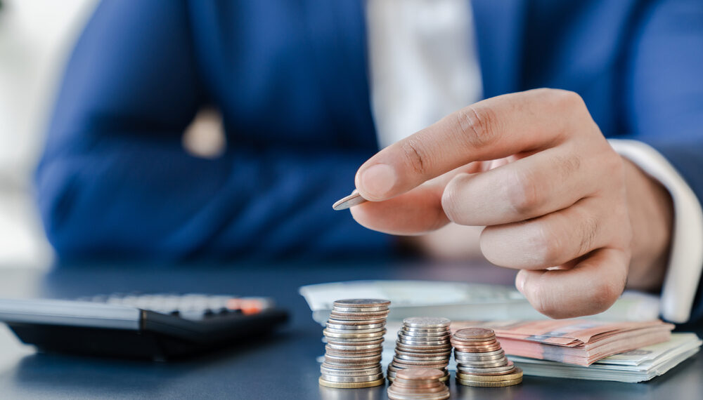 Primăriile ar putea apela la recuperatori pentru taxele restante