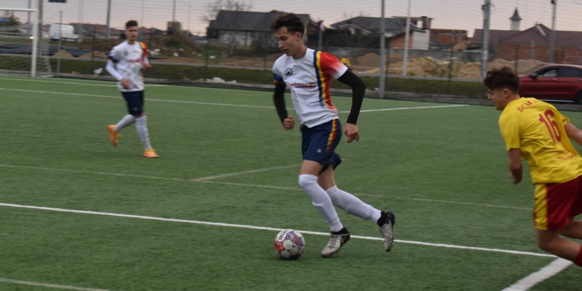 La Transilvania Sport Academy a fost semnat primul contract de jucător profesionist al unui junior din istoria clubului!