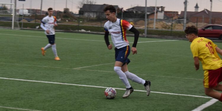 La Transilvania Sport Academy a fost semnat primul contract de jucător profesionist al unui junior din istoria clubului!