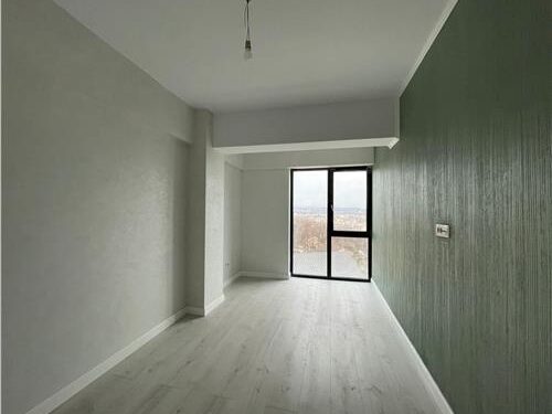 Nu mai cumperi „din broșură”: statul vine cu reguli dure pe piața imobiliară