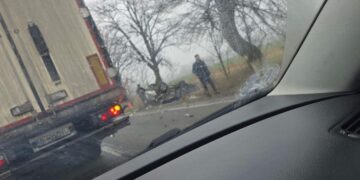 Impact violent pe DN19: doi șoferi răniți într-un accident rutier în județul Bihor
