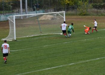 Începe play-off-ul în Liga 4. TSA, CAO și CS Oșorhei, trei echipe în trei puncte!