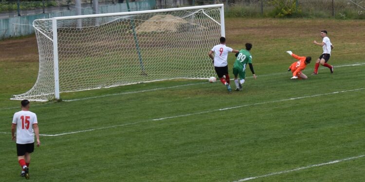 Începe play-off-ul în Liga 4. TSA, CAO și CS Oșorhei, trei echipe în trei puncte!