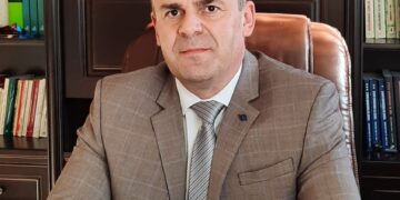 De la acuzare la apărare, INTERVIU cu av. GLIGOR SABĂU: „Nu mai ascult oamenii pentru a-i judeca, ci pentru a le construi cel mai bun scut posibil în fața acuzației.”