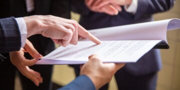 Anchetat penal nu înseamnă exclus: decizie de neconstituționalitate care schimbă regulile în achiziții publice