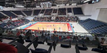 Reacții savuroase ale fanilor echipei orădene de baschet după eșecul cu Voluntari