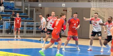 Orădenii au arătat curaj și au fost aplaudați la scenă deschisă după prestația cu Dinamo!