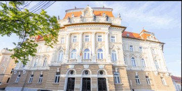 Judecătoria Oradea: bărbat condamnat la 8 luni de închisoare cu amânare într-un caz de exhibiționism