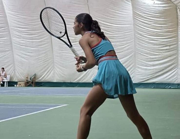 La numai 13 ani Mara a câștigat titlul la Tg Mureș (la U16) și a făcut semifinală în circuitul european!