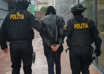 Rețea de trafic de persoane și minori destructurată de DIICOT Oradea: cinci inculpați trimiși în fața judecătorilor